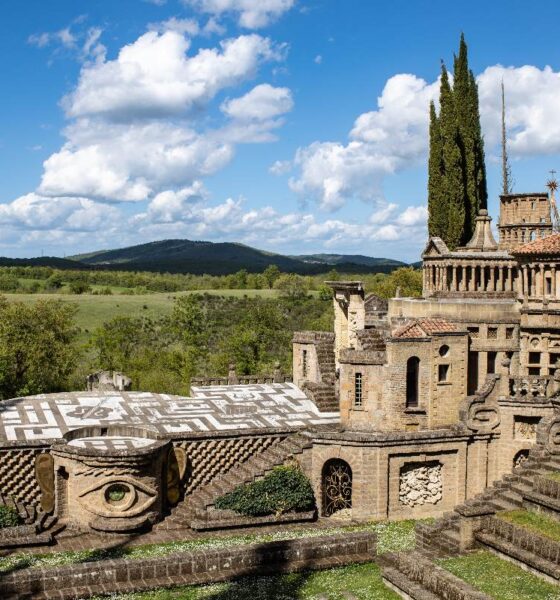 Vista di una porzione del complesso architettonico de La Scarzuola