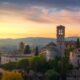 Vista panoramica del centro di Perugia al tramonto